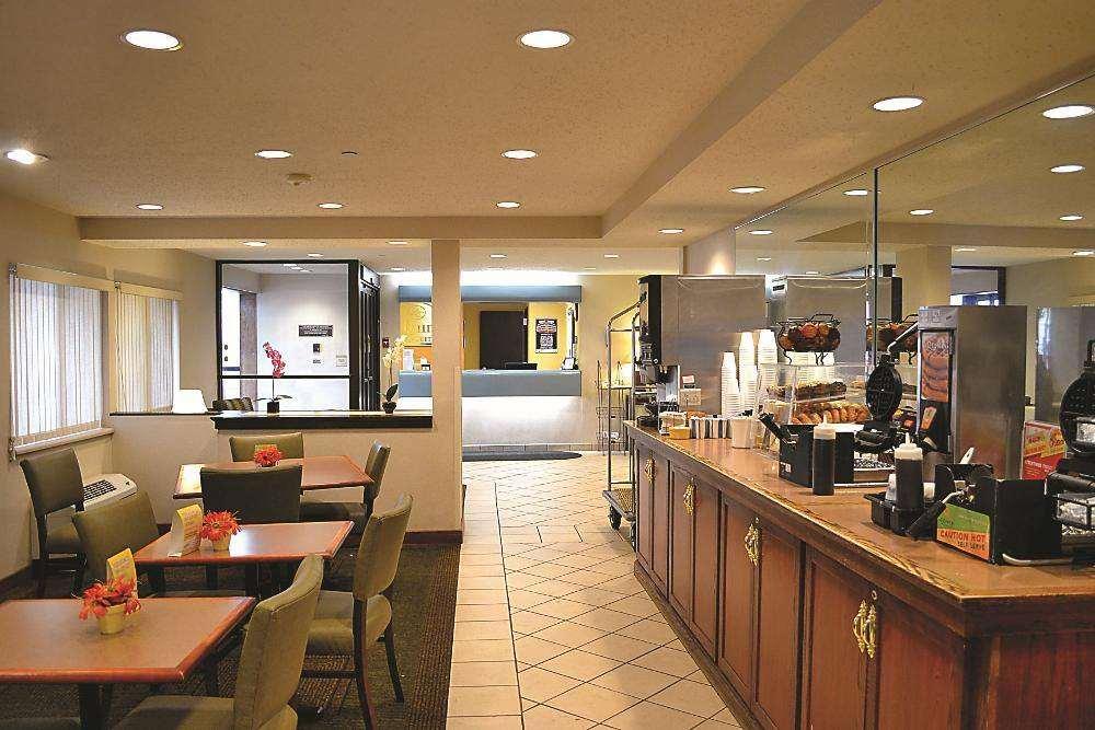 Days Inn By Wyndham Pleasant Prairie Kenosha Facilities photo