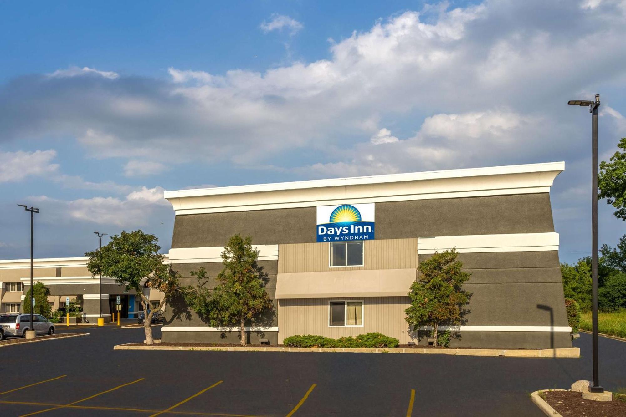 Days Inn By Wyndham Pleasant Prairie Kenosha Exterior photo